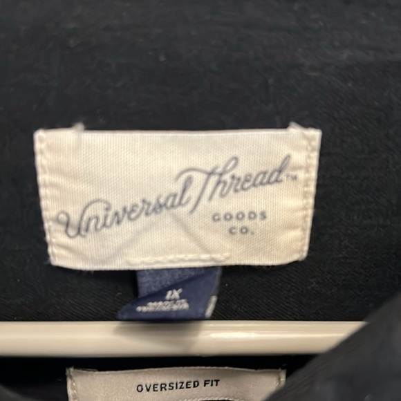 Black dress shirt - Picture 2 of 2